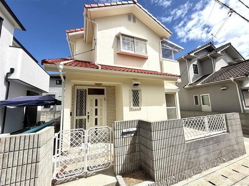 4LDK house in Himeji, Hyogo - Photo 1