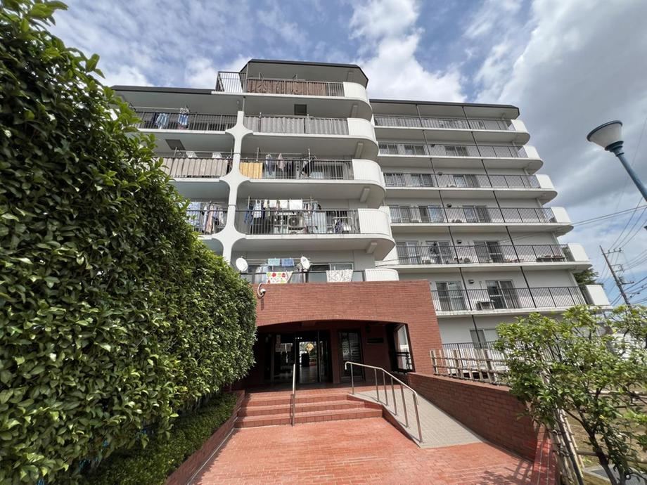2LDK apartment in Takatsu Ward, Kawasaki, Kanagawa - Photo 1