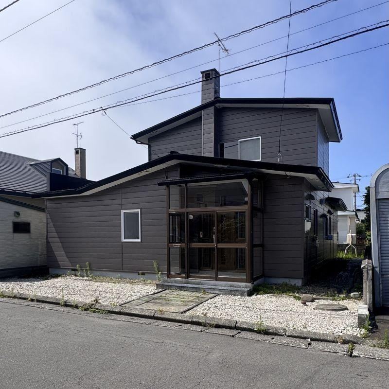 4LDK+S house in Tomakomai, Hokkaido - Photo 1