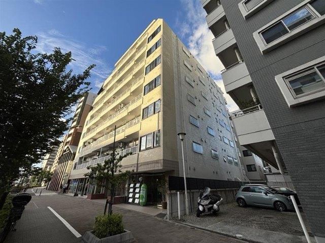 1LDK apartment in Shibuya Ward, Tokyo - Photo 1