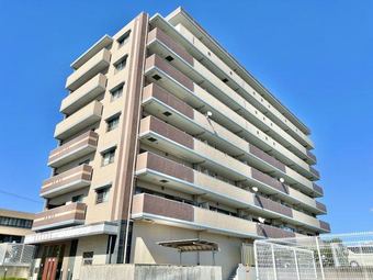 3LDK apartment in Iwata