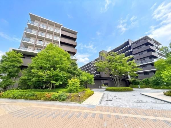 3LDK apartment in Yashio, Saitama - Photo 1