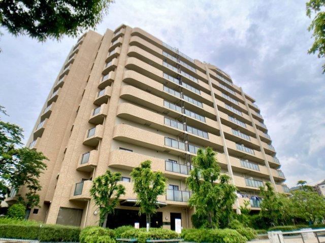 2LDK apartment in Higashinada Ward, Kobe, Hyogo - Photo 1