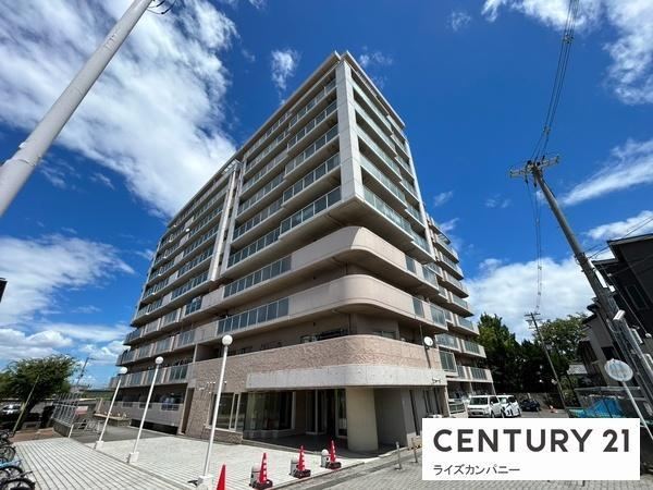 4LDK apartment in Naka Ward, Sakai, Osaka - Photo 1