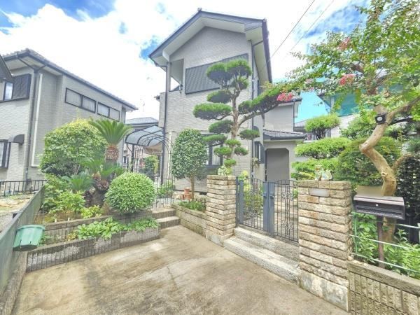 4LDK house in Yachimata, Chiba - Photo 1