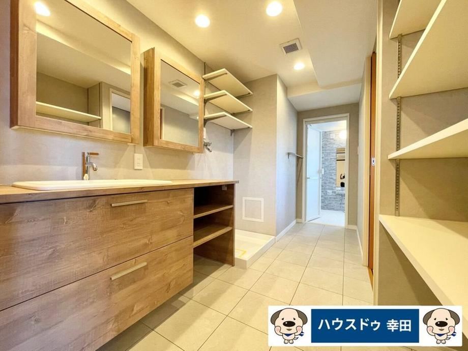 4LDK apartment in Anjo, Aichi - Photo 1