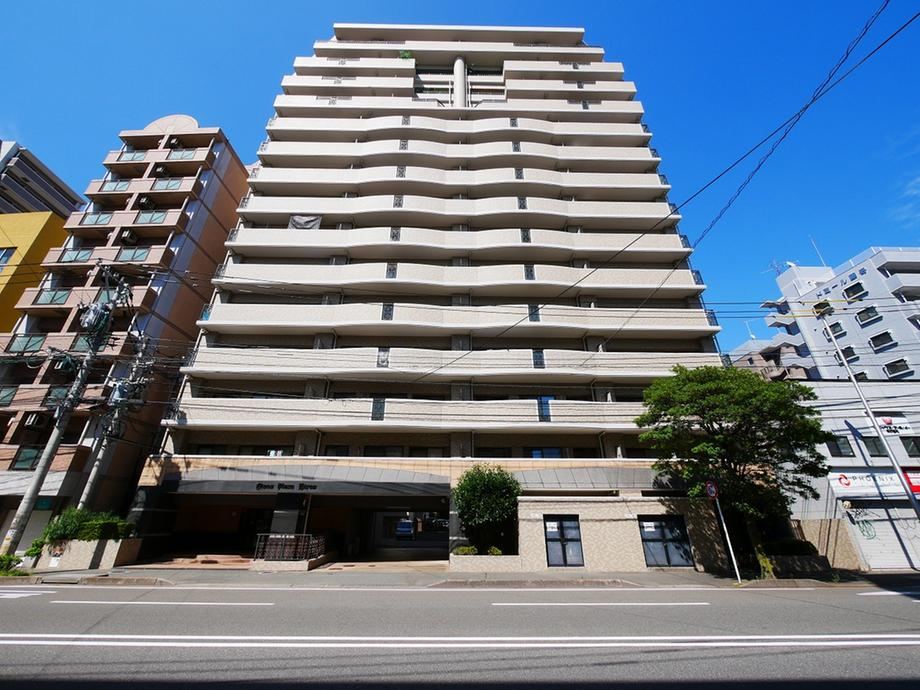 3LDK apartment in Chuo Ward, Fukuoka - Photo 1