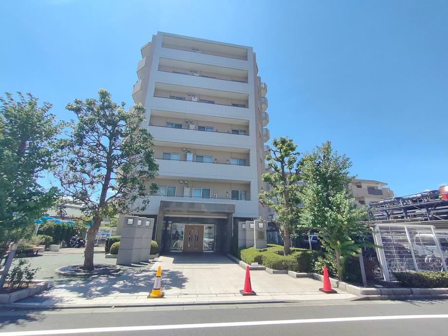 2LDK apartment in Edogawa Ward, Tokyo - Photo 1