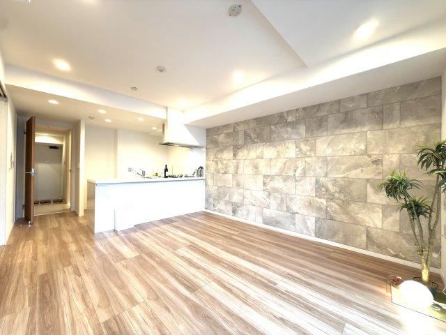 2LDK+S apartment in Bunkyo Ward, Tokyo - Photo 1