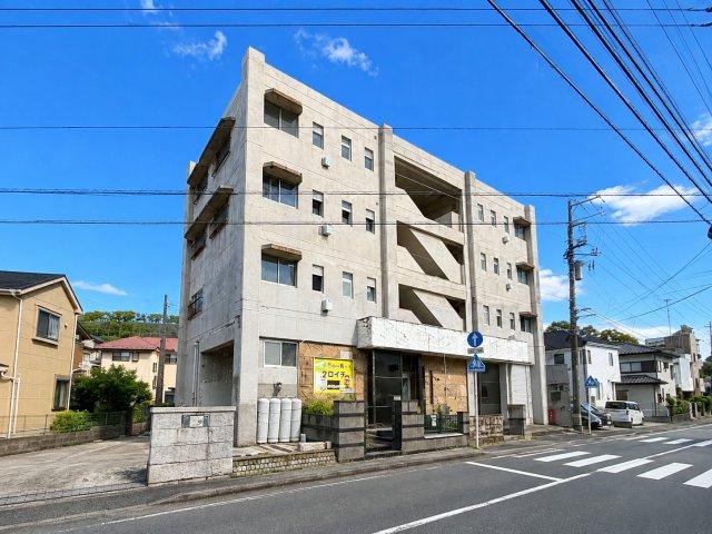 3DK apartment in Sakae Ward, Yokohama, Kanagawa - Photo 1