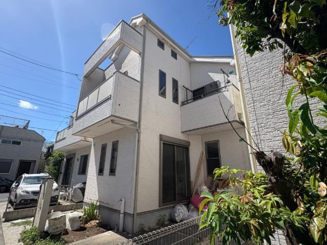 3LDK house in Setagaya Ward, Tokyo - Photo 1