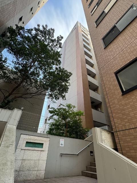 studio apartment in Shibuya Ward, Tokyo - Photo 1