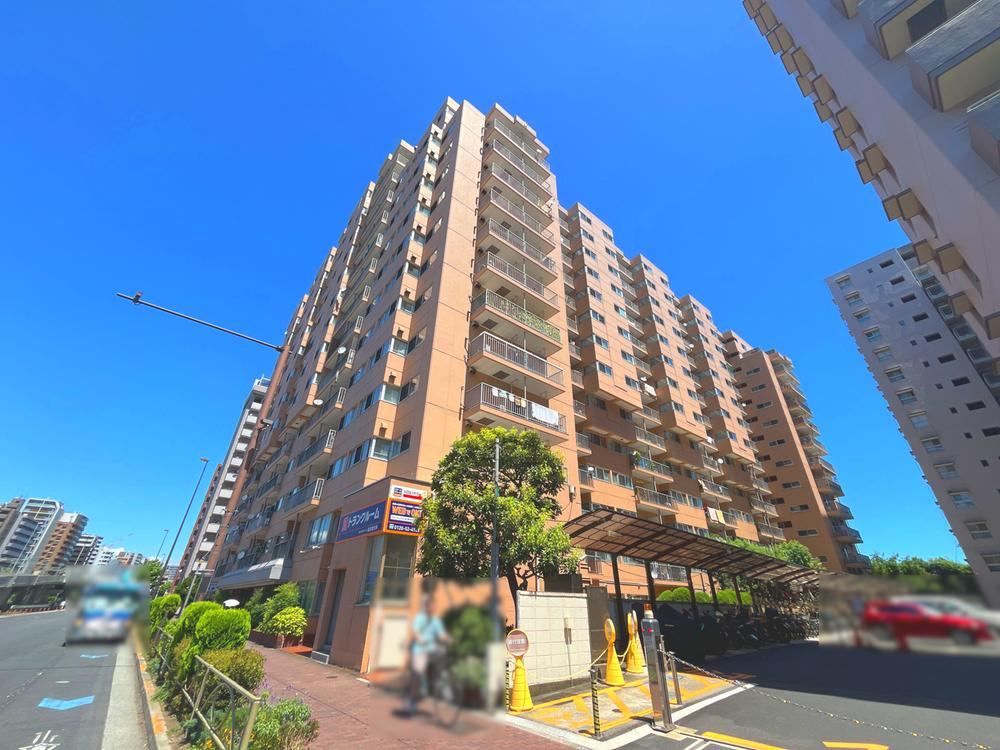 2LDK apartment in Shinagawa Ward, Tokyo - Photo 1