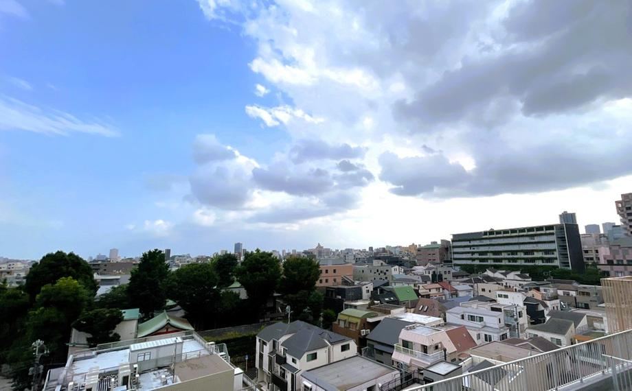 2LDK apartment in Shinagawa Ward, Tokyo - Photo 1