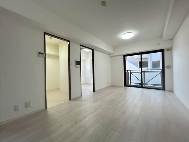 3LDK apartment in Toda, Saitama - Photo 1