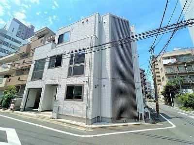 4LDK+S house in Toshima Ward, Tokyo - Photo 1