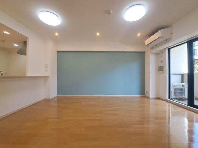 3LDK apartment in Kodaira, Tokyo - Photo 1