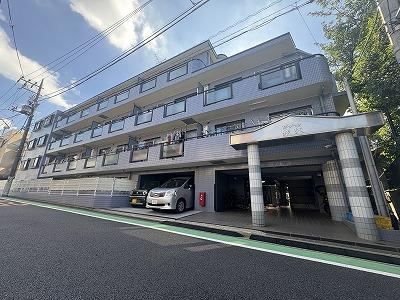 3LDK apartment in Setagaya Ward, Tokyo - Photo 1