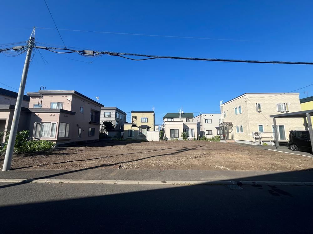 198 m² land in Kita Ward, Sapporo, Hokkaido - Photo 1