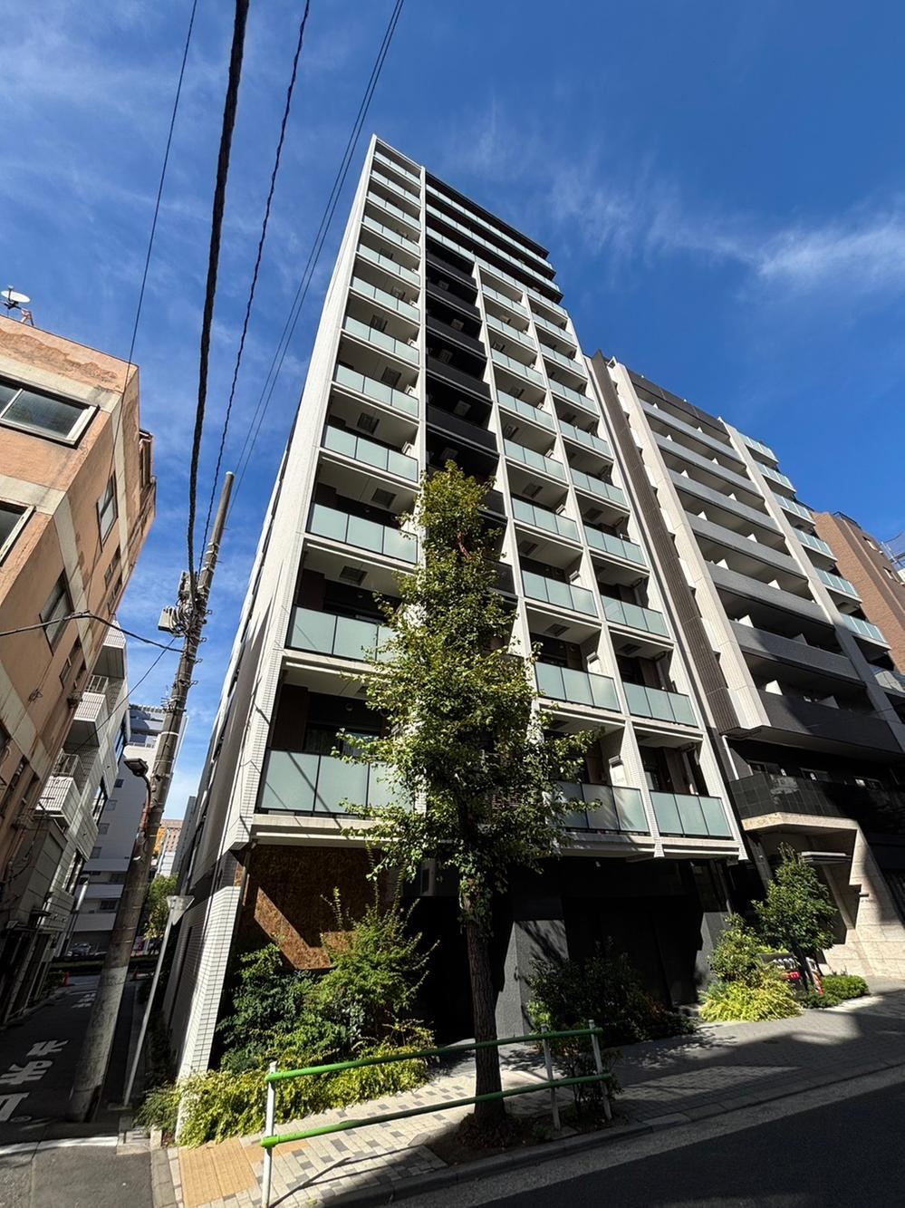 studio apartment in Minato Ward, Tokyo - Photo 1