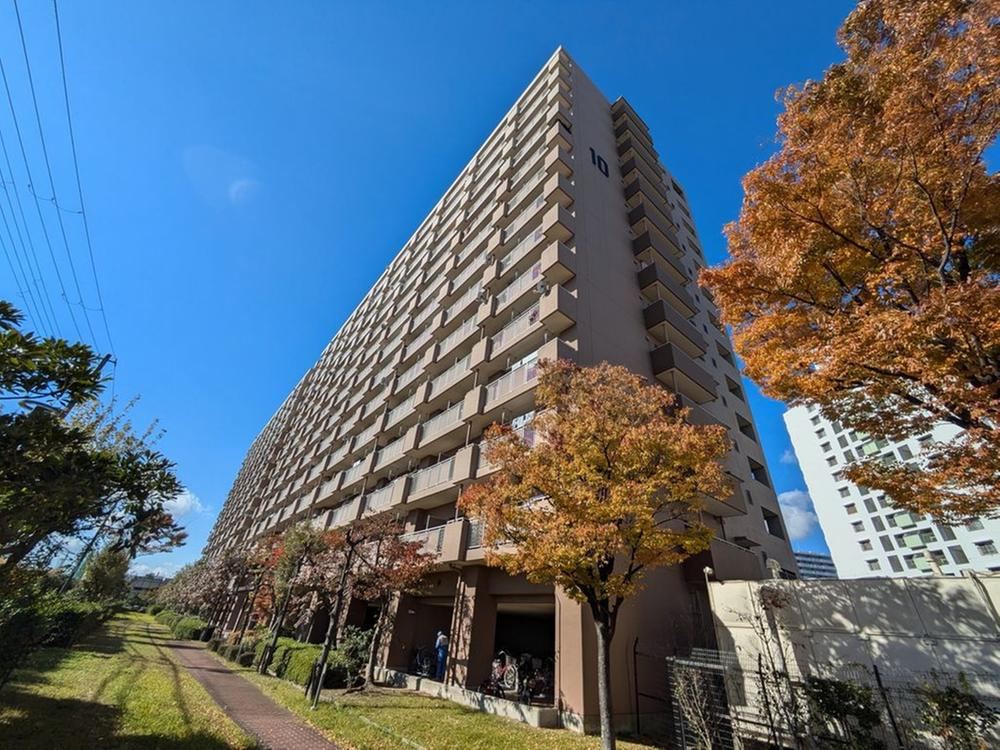 3LDK apartment in Nishinomiya, Hyogo - Photo 1