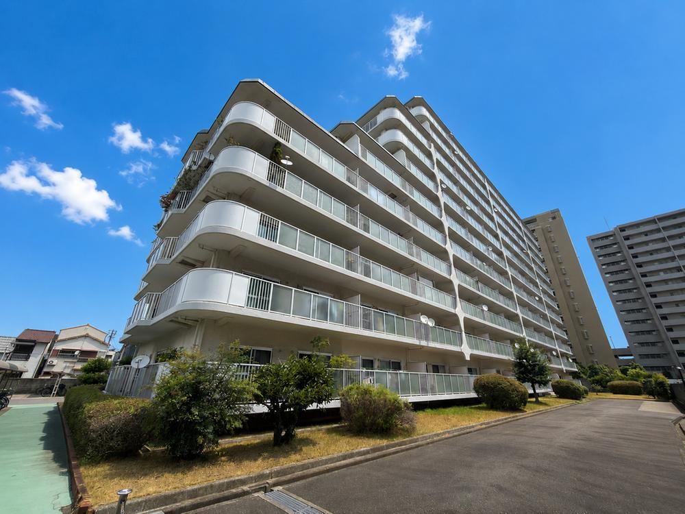 2LDK apartment in Nishinomiya, Hyogo - Photo 1