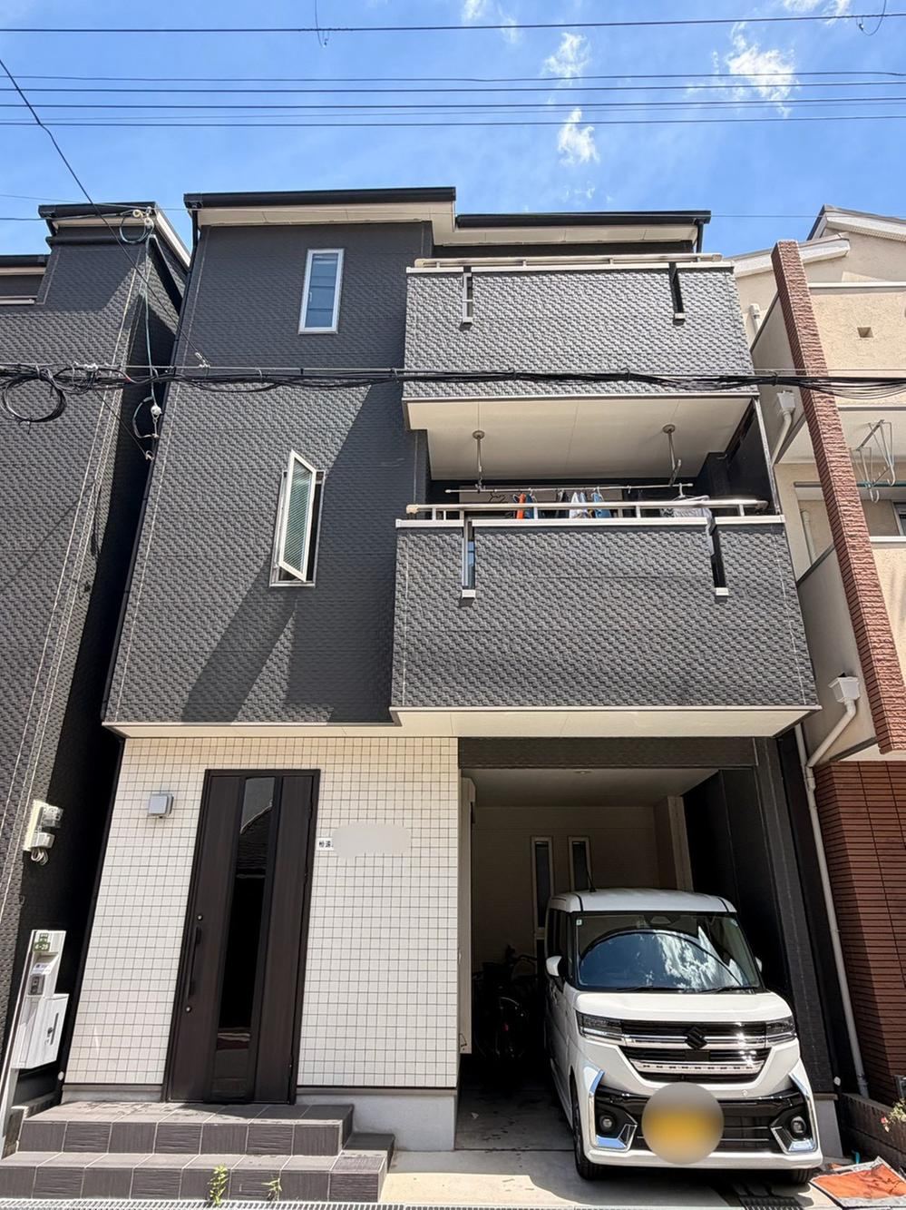 4LDK house in Joto Ward, Osaka - Photo 1