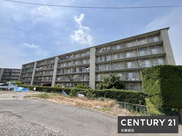 3DK apartment in Sayama, Saitama - Photo 1