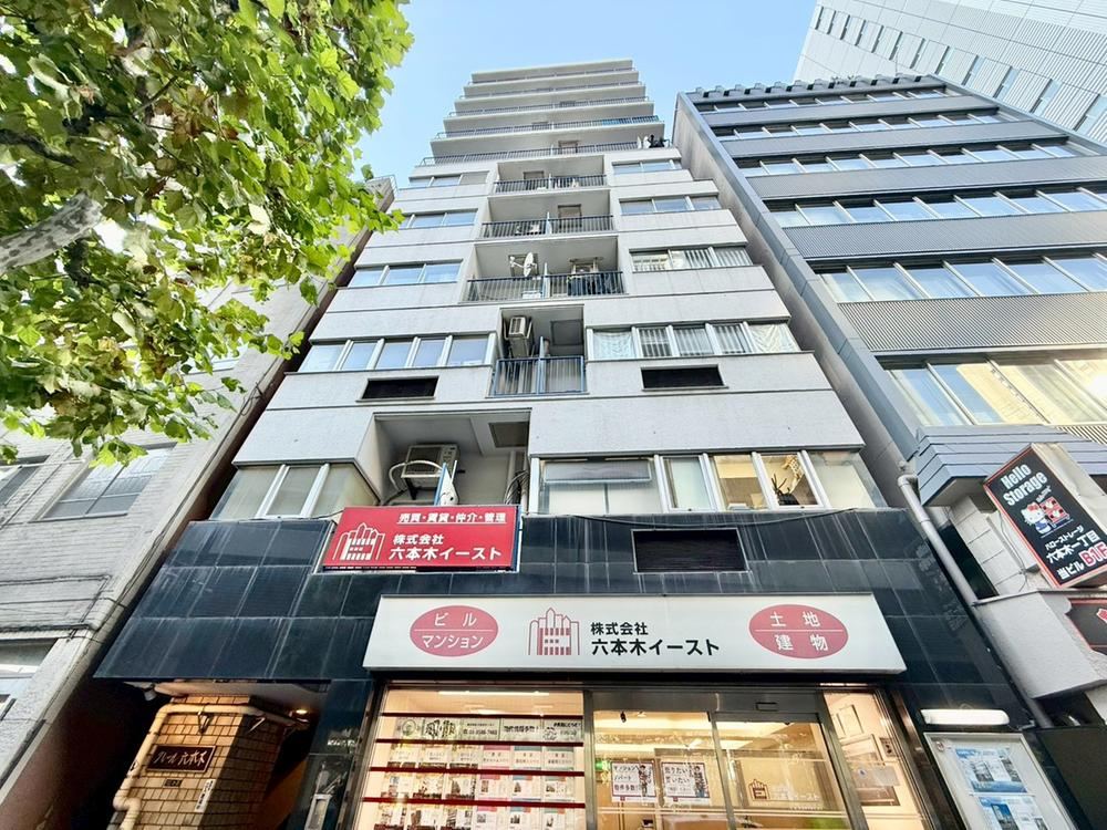 1LDK apartment in Minato Ward, Tokyo - Photo 1