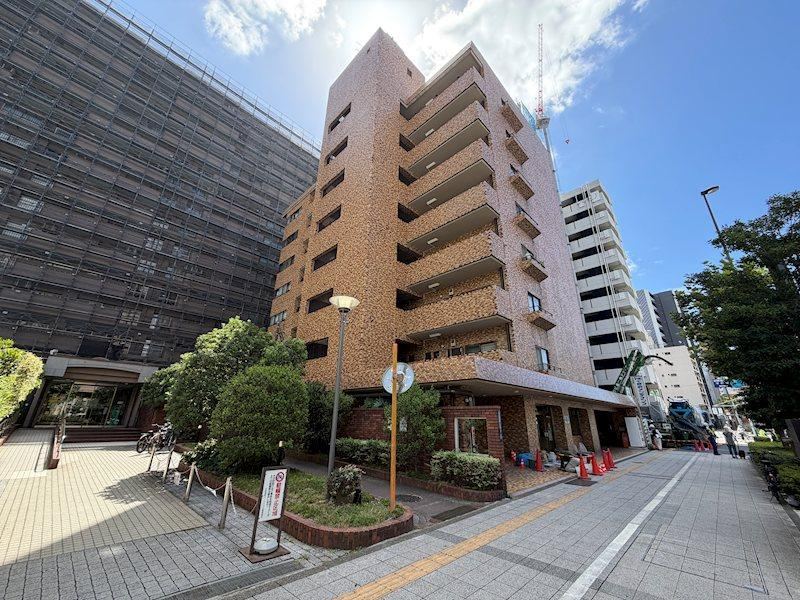 2LDK apartment in Ota Ward, Tokyo - Photo 1