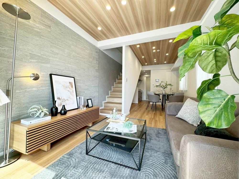 2LDK apartment in Shinjuku Ward, Tokyo - Photo 1