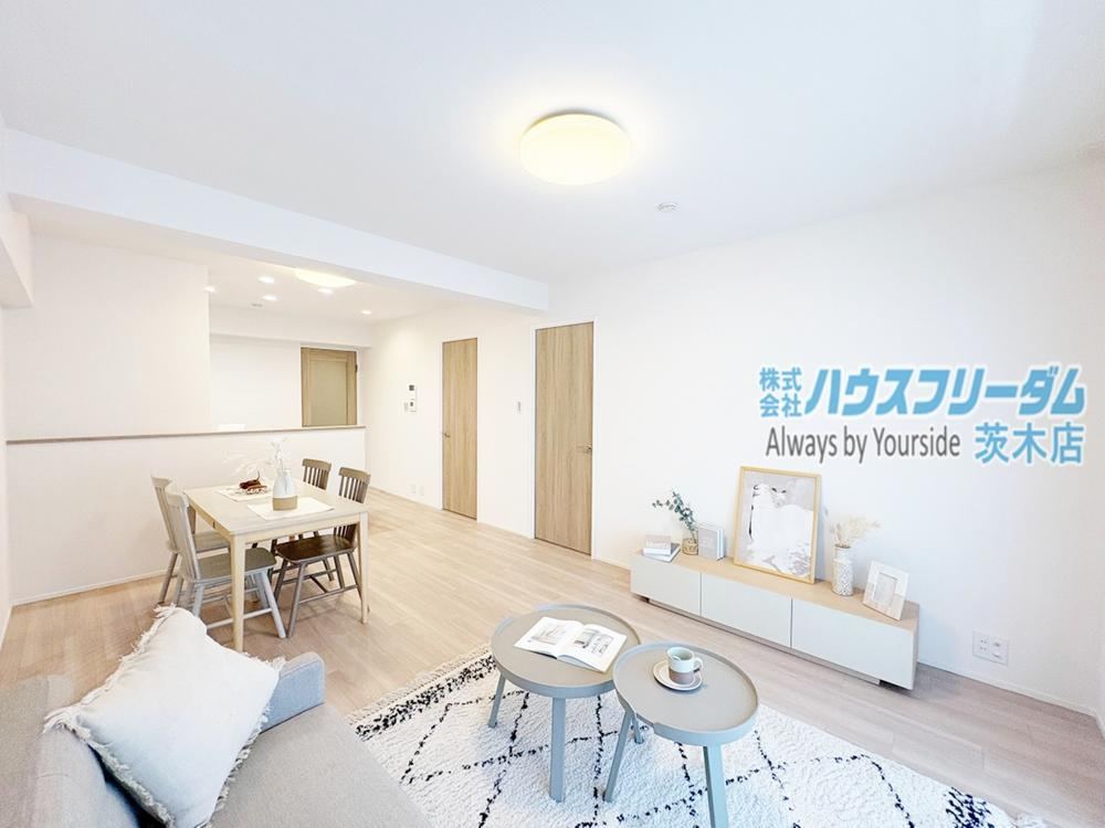 4LDK apartment in Suita, Osaka - Photo 1