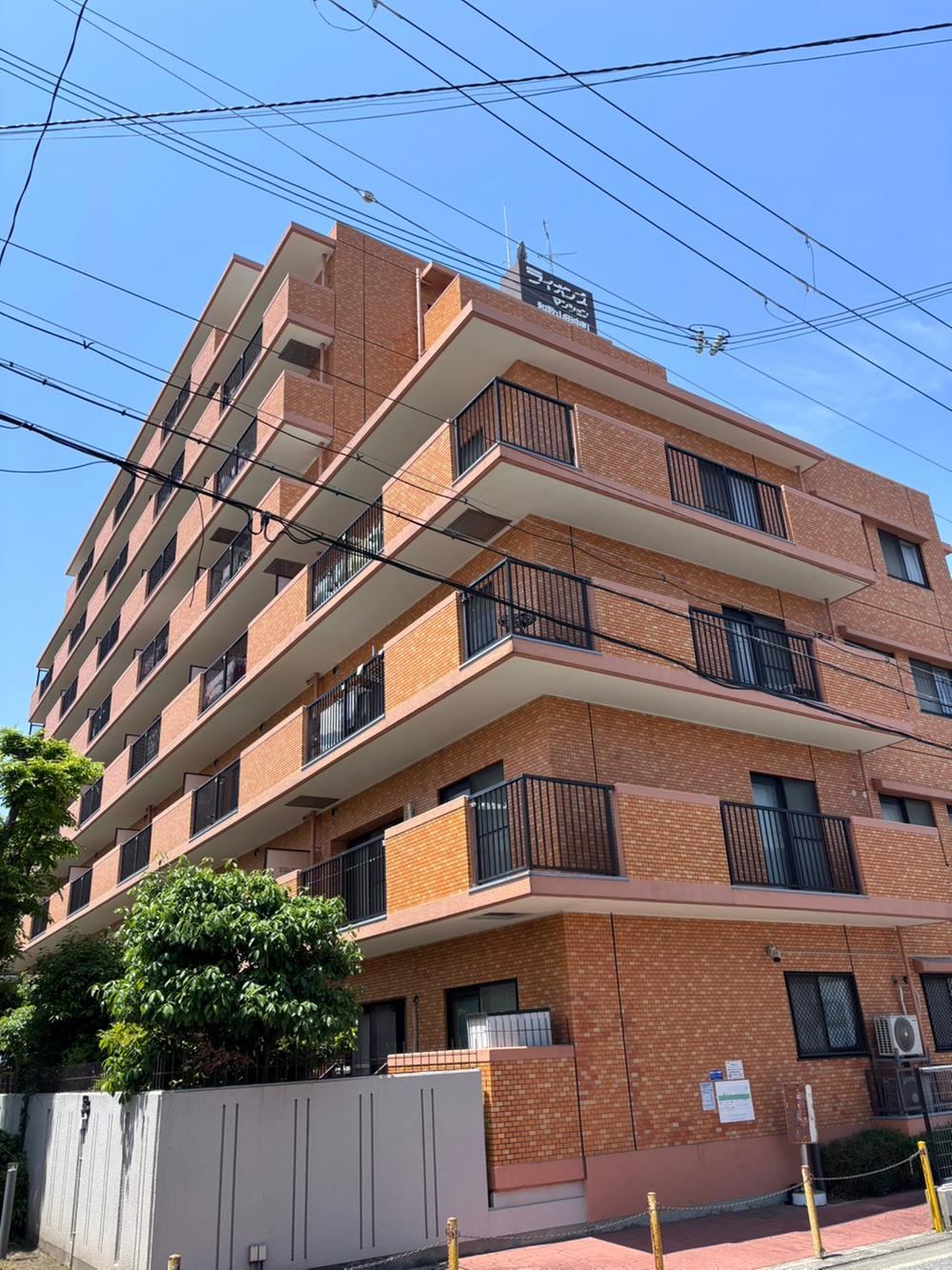 1LDK apartment in Wakayama, Wakayama - Photo 1