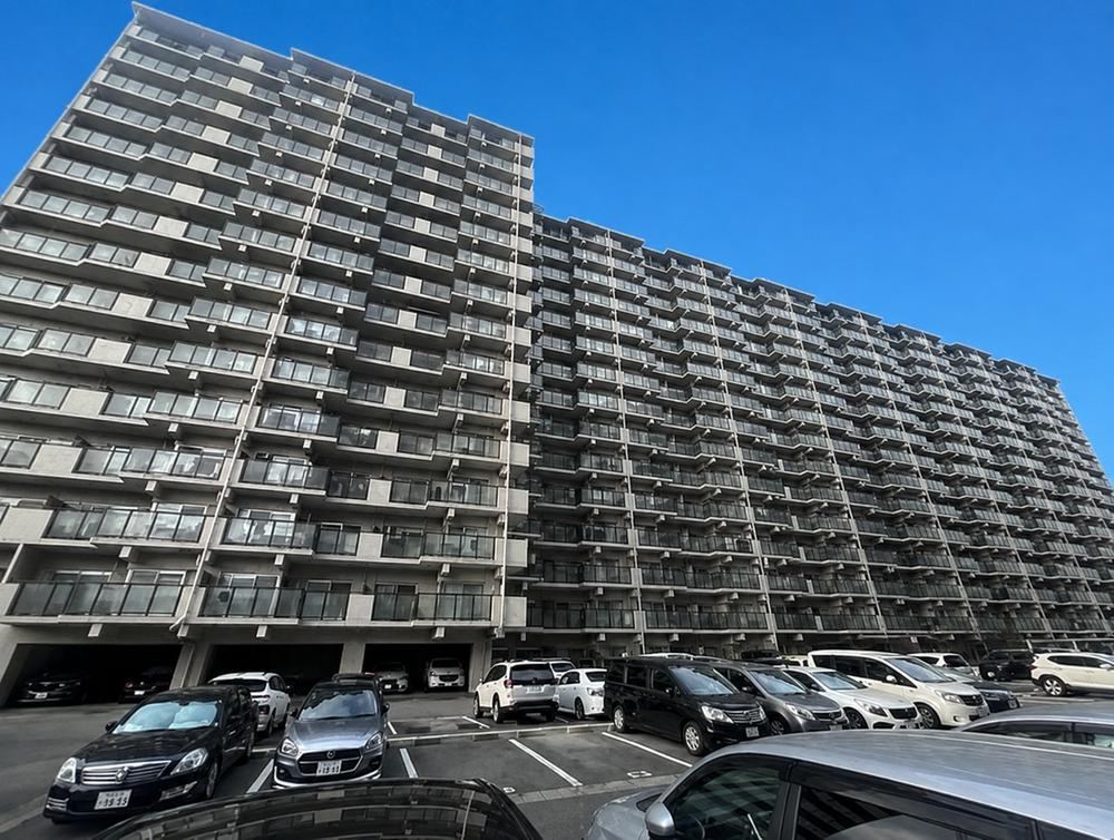 4LDK apartment in Miyakojima Ward, Osaka - Photo 1