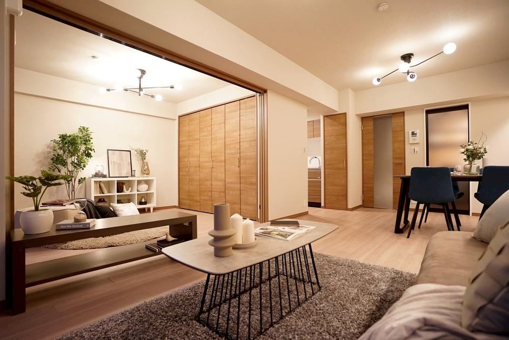 3LDK+S apartment in Chuo Ward, Tokyo - Photo 1