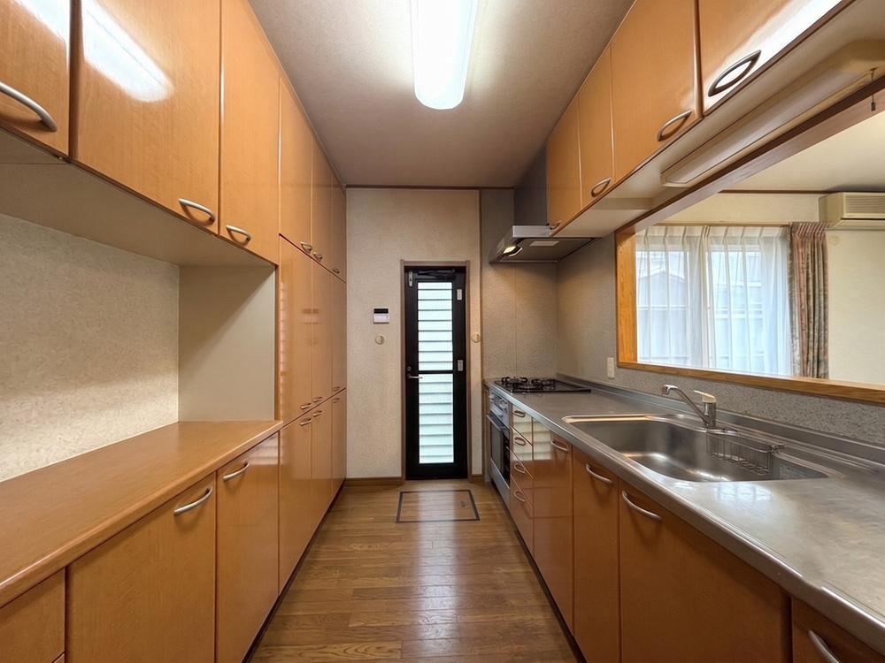 6LDK house in Chofu, Tokyo - Photo 1