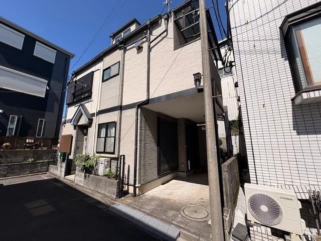 4LDK house in Ome, Tokyo - Photo 1