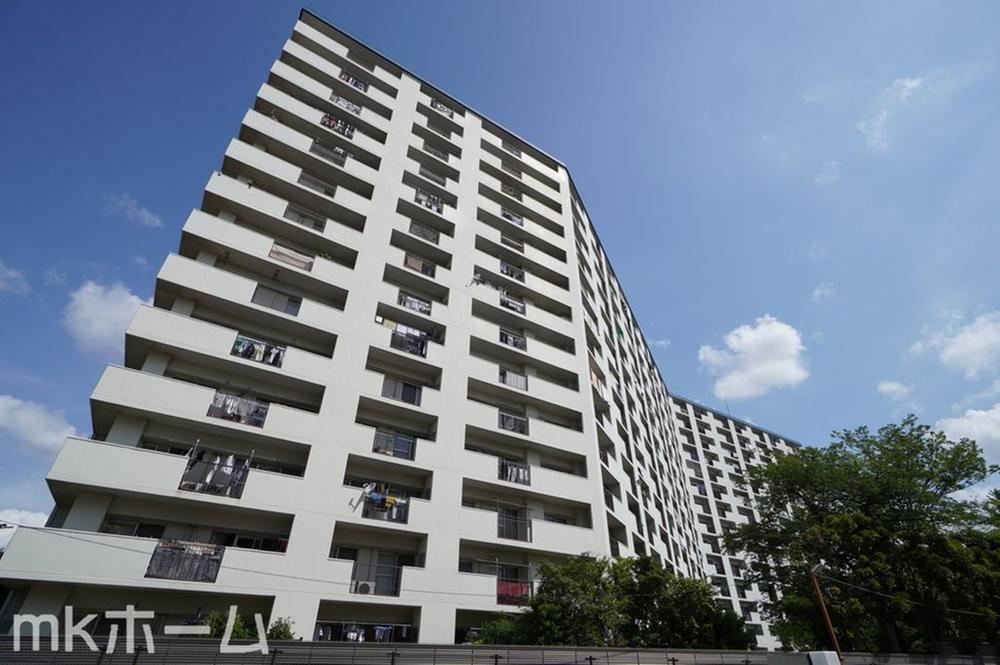 4LDK apartment in Katsushika Ward, Tokyo - Photo 1