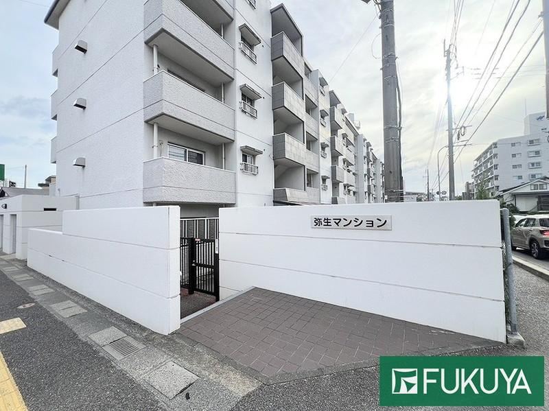 4LDK apartment in Sawara Ward, Fukuoka - Photo 1