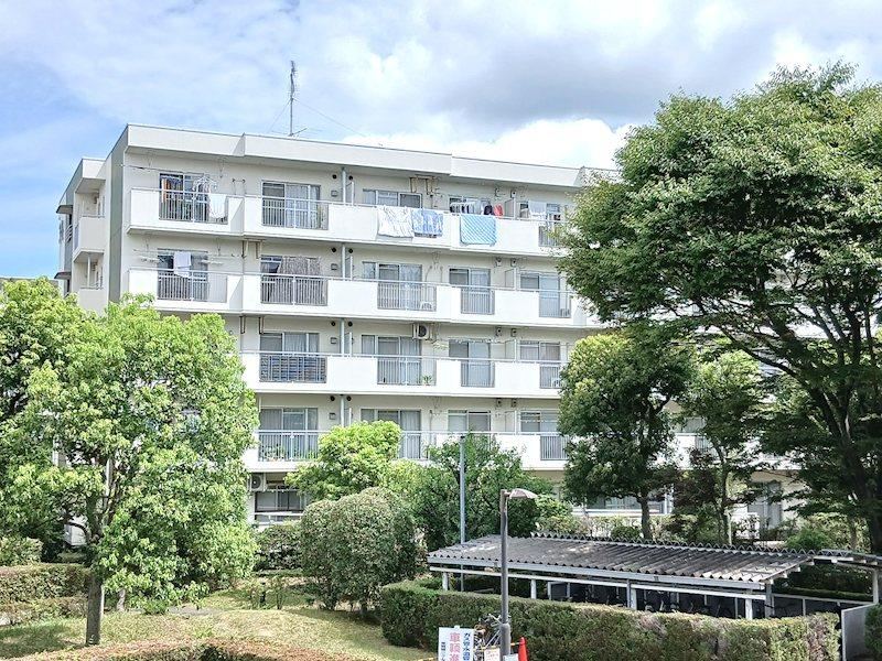 4LDK apartment in Kuki, Saitama - Photo 1