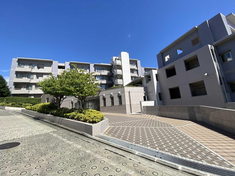 3LDK apartment in Aoba Ward, Yokohama, Kanagawa - Photo 1