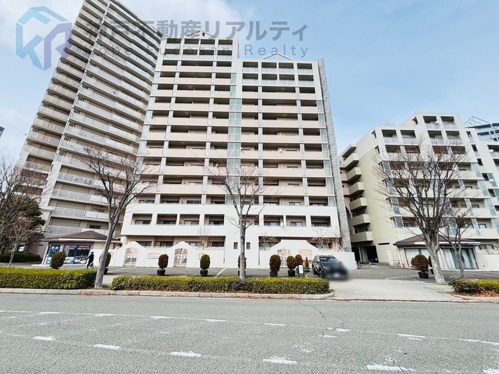 4LDK apartment in Nishi Ward, Kobe, Hyogo - Photo 1