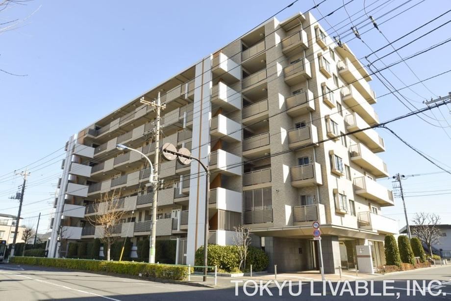 3LDK apartment in Hino, Tokyo - Photo 1