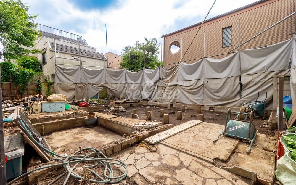 129 m² land in Meguro Ward, Tokyo - Photo 1
