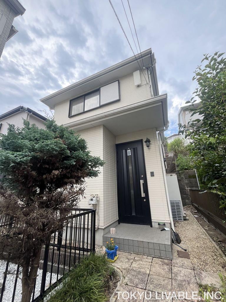3LDK house in Asahi Ward, Yokohama, Kanagawa - Photo 1