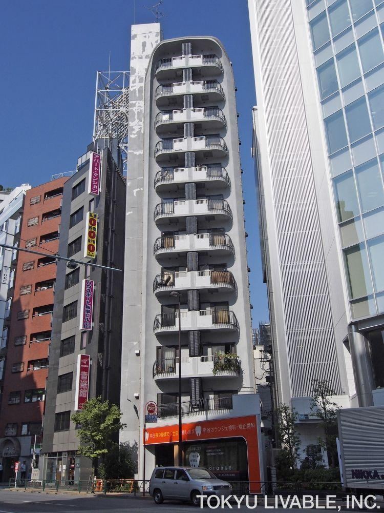 studio apartment in Shinjuku Ward, Tokyo - Photo 1