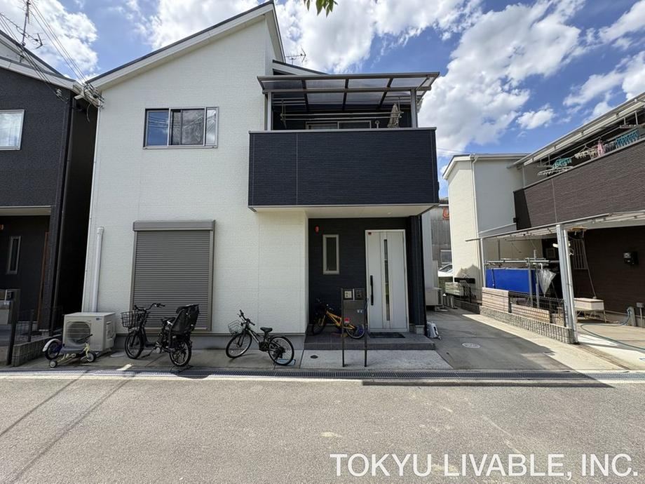 3LDK+S house in Toyonaka, Osaka - Photo 1