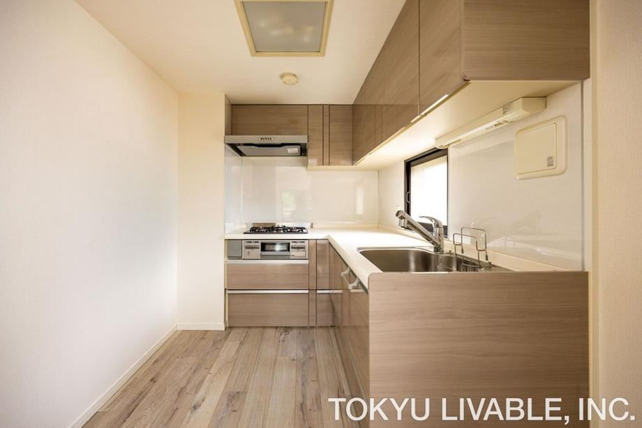 1LDK apartment in Minato Ward, Tokyo - Photo 1