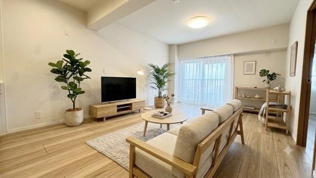 3LDK apartment in Ichikawa, Chiba - Photo 1