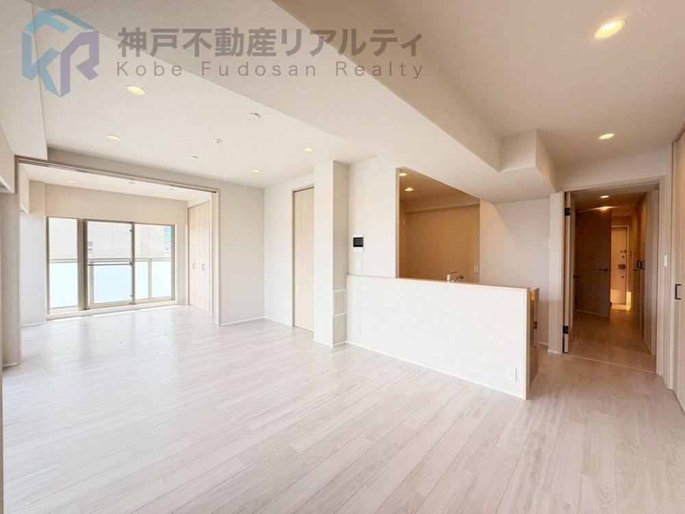 3LDK apartment in Nada Ward, Kobe, Hyogo - Photo 1